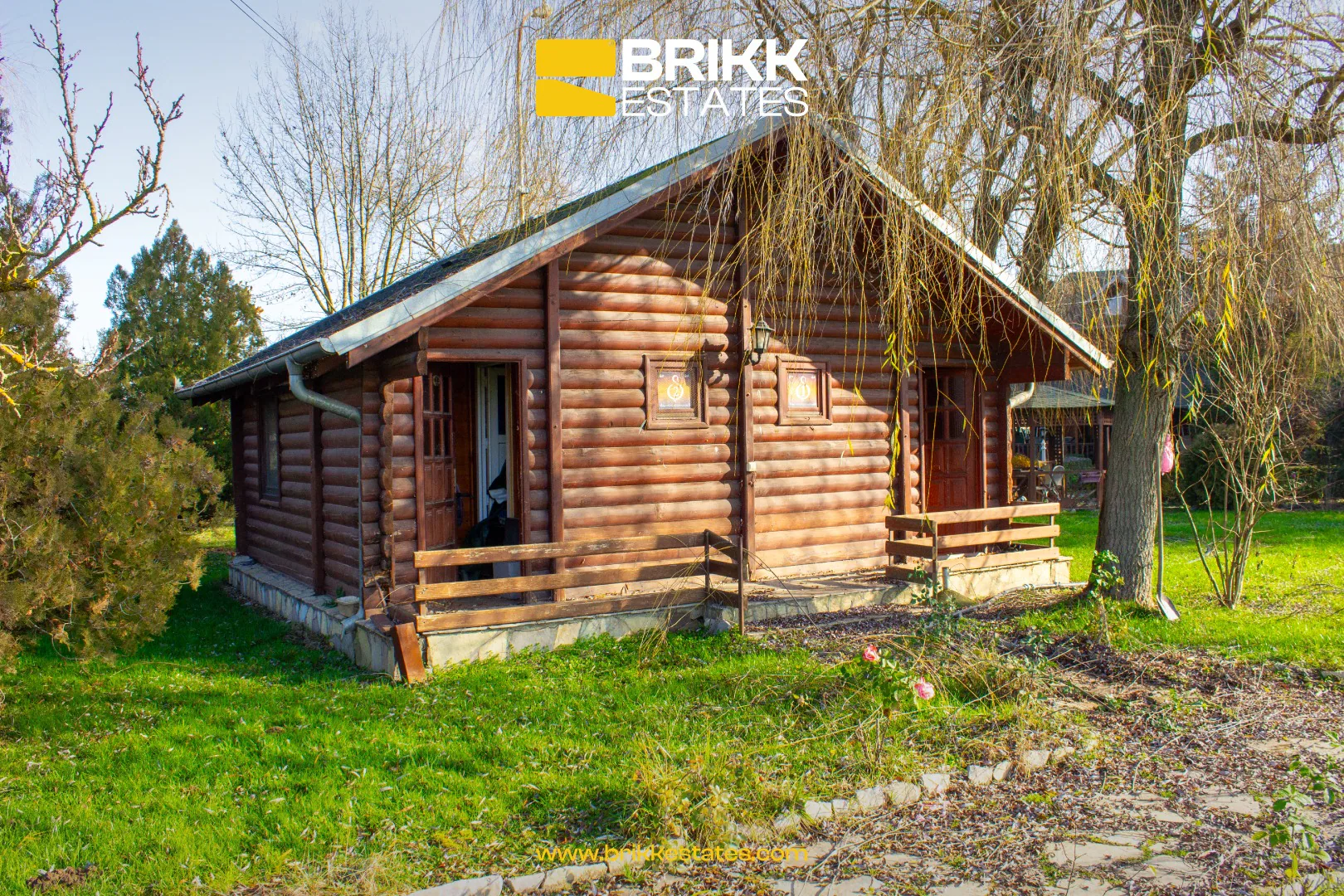 Truall 42 ari me restorant dhe bungallova në Milloshevë — foto 8 (8)