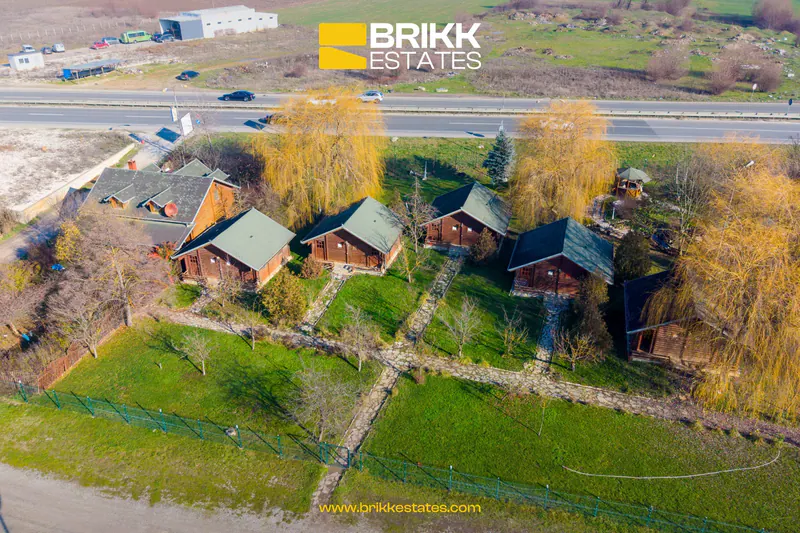 Truall 42 ari me restorant dhe bungallova në Milloshevë — foto 1