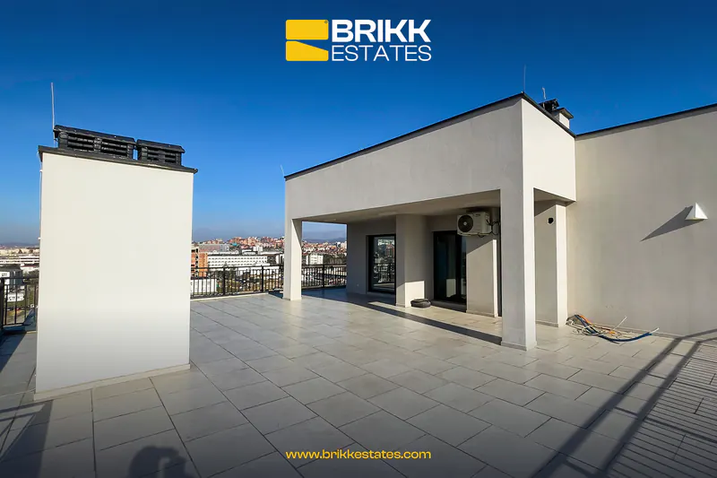 Zyrë penthouse 340 m² me tarracë me qira në Rrugën A — foto 3