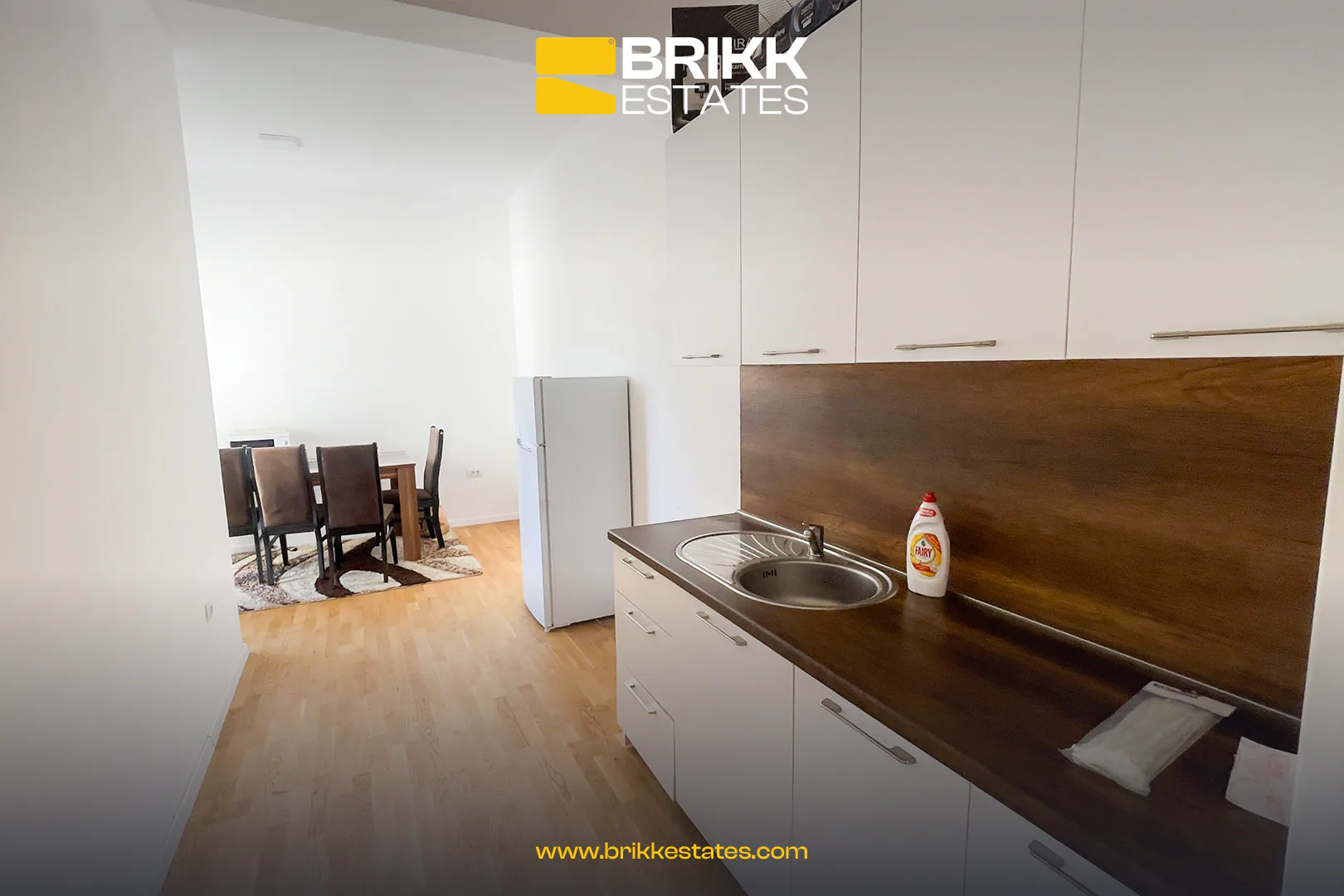 Zyrë penthouse 340 m² me tarracë me qira në Rrugën A — foto 2 (2)