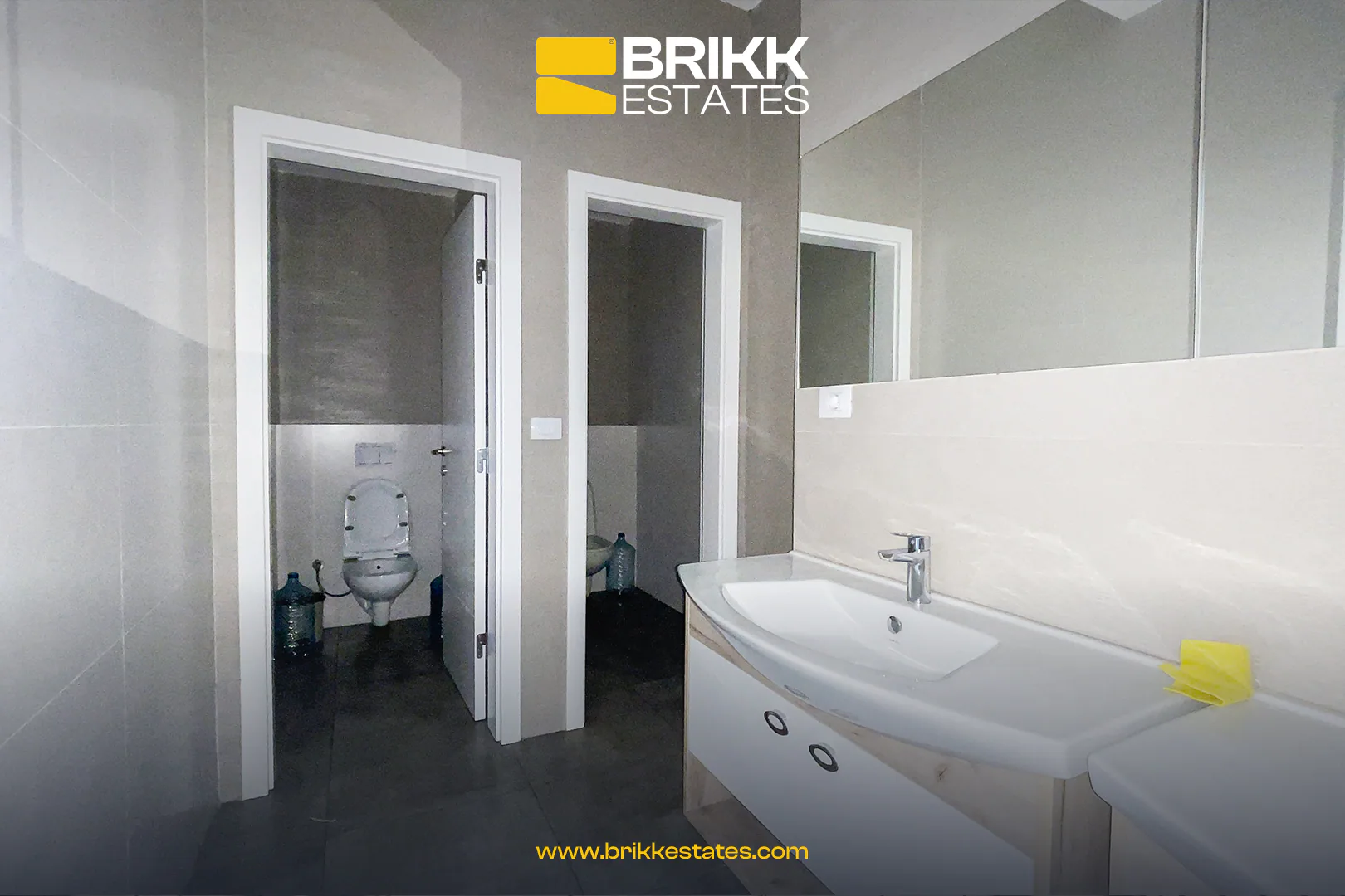 Zyrë penthouse 340 m² me tarracë me qira në Rrugën A — foto 8 (8)