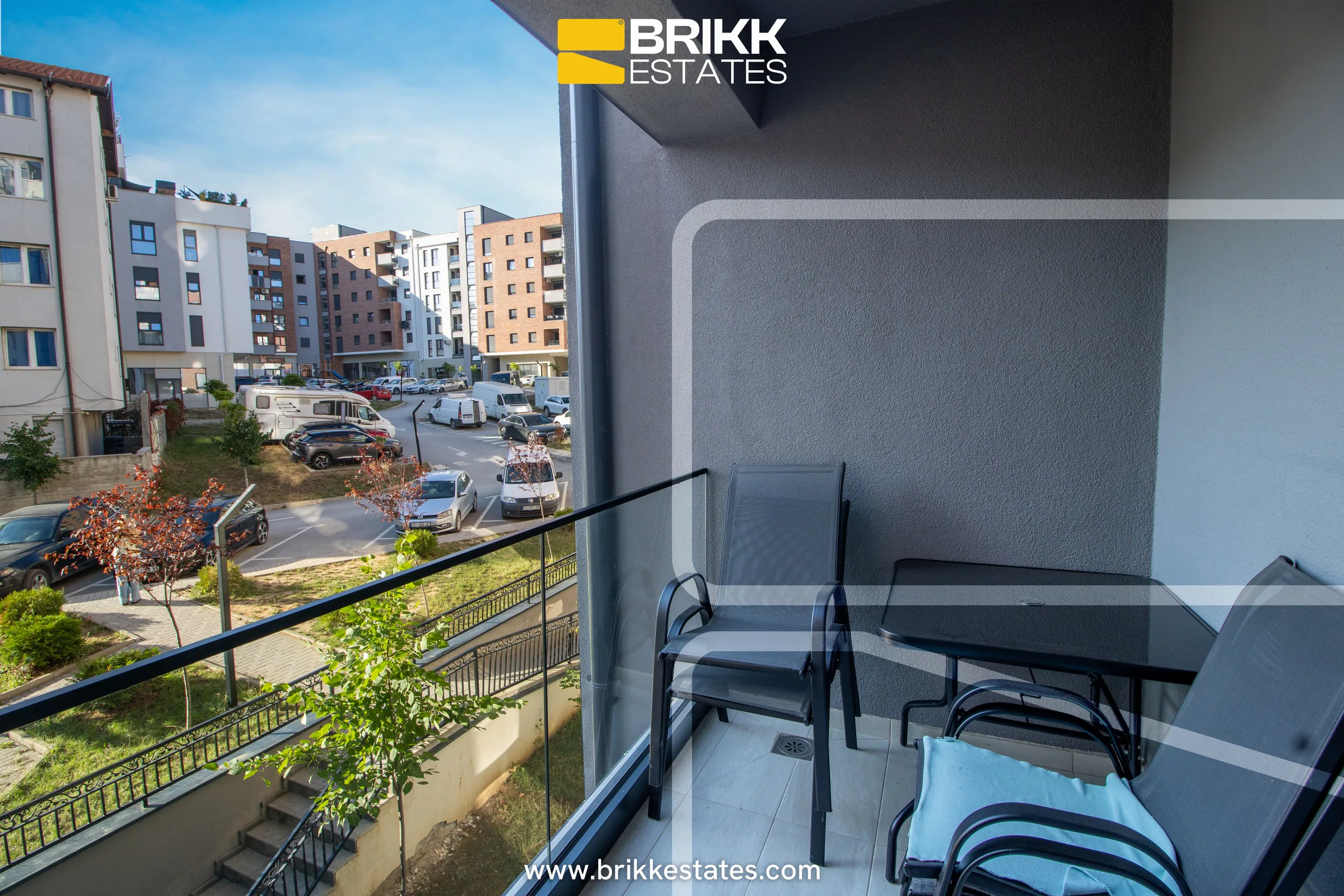 Banesë me garazh në shitje në Bregun e Diellit — foto 5 (5)