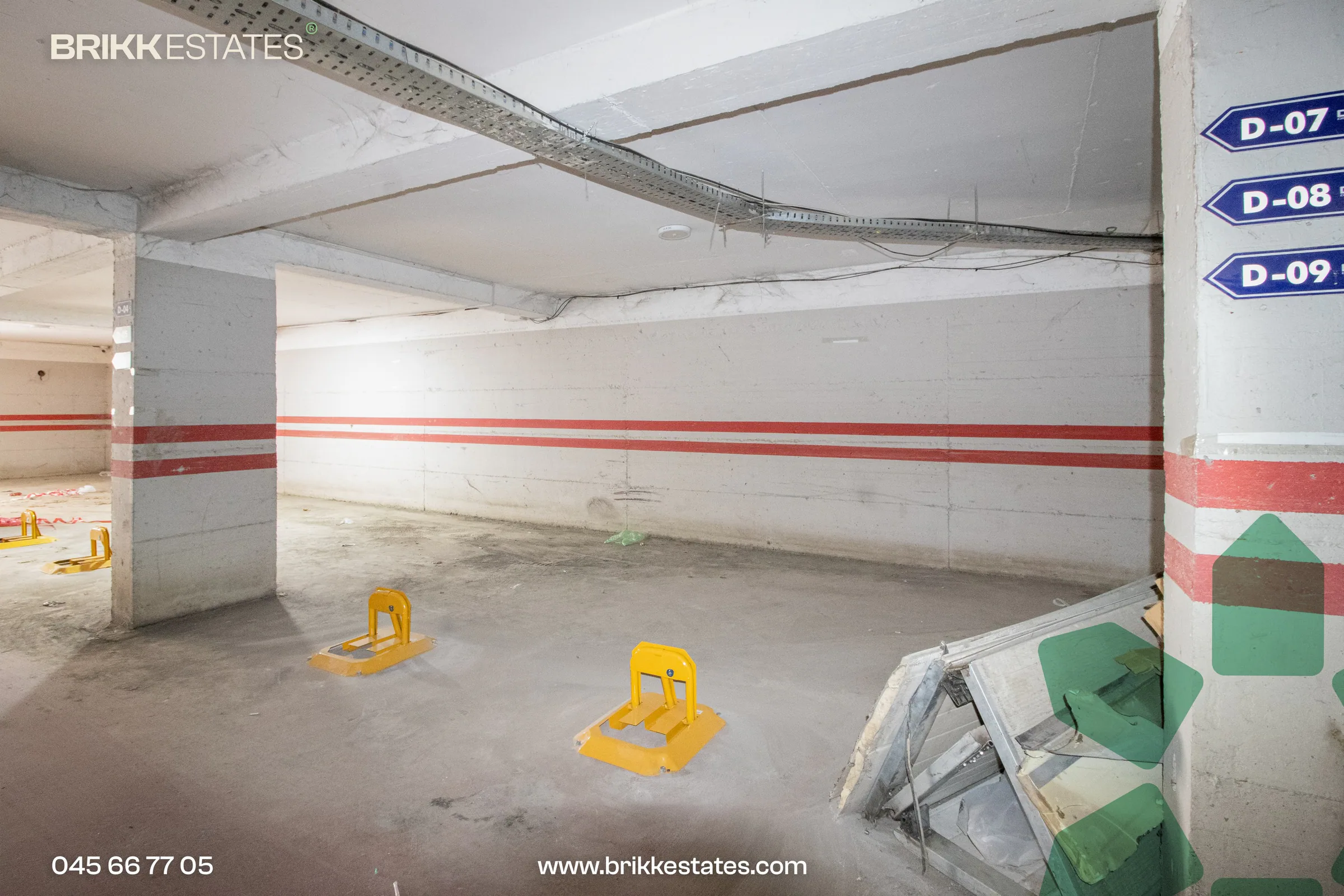 12 garazha në shitje në Eliza A — foto 5 (5)